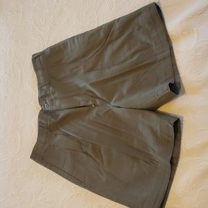 Dockers Shorts, Size 33